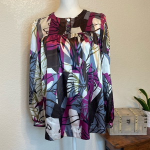 One World blouse multi‎ print silky blouse size small. NWT